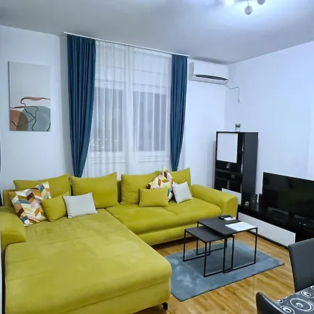 Апартаменти Pleasure Lux1